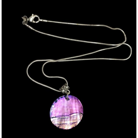Artisan Signed Dyed Purple Shell Disc Necklace - Picture 1 of 10